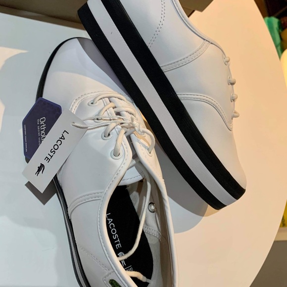Lacoste Sneakers - Picture 3 of 3